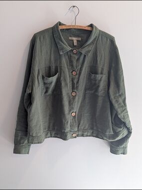 🌿 Gorgeous Forest Green Linen Jacket with Cork Buttons